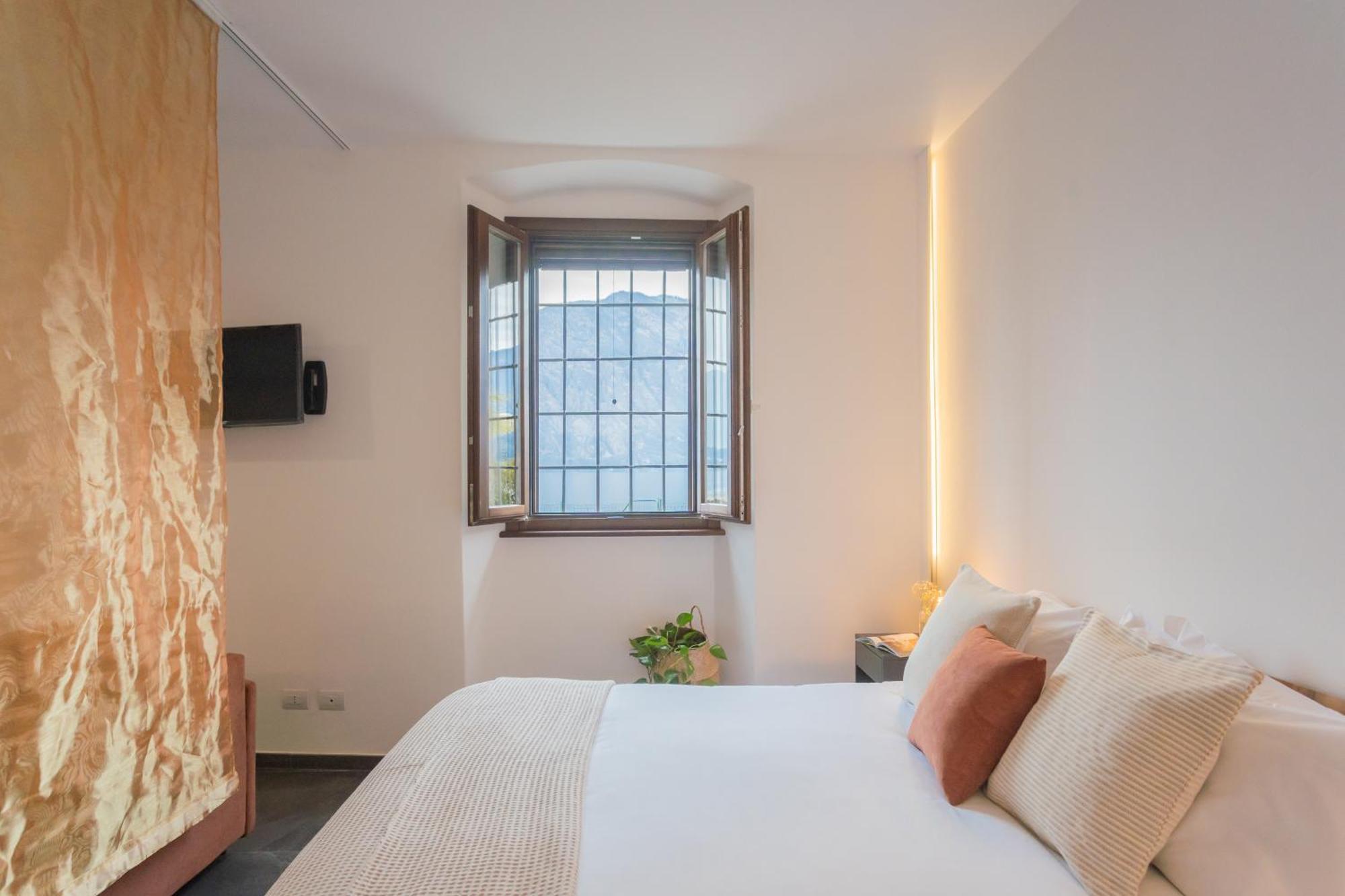 Cozy Nest On The Lake By Rent All Como Tremezzo Buitenkant foto