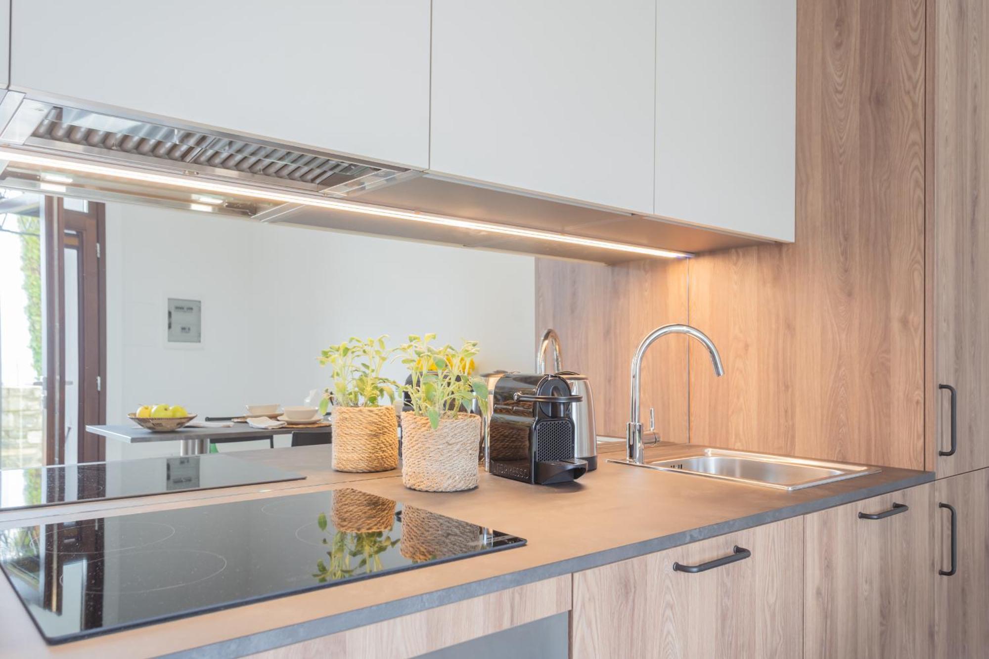 Cozy Nest On The Lake By Rent All Como Tremezzo Buitenkant foto
